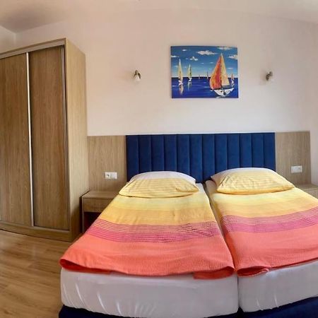 Hotel Jantar à Ostrowo  Extérieur photo