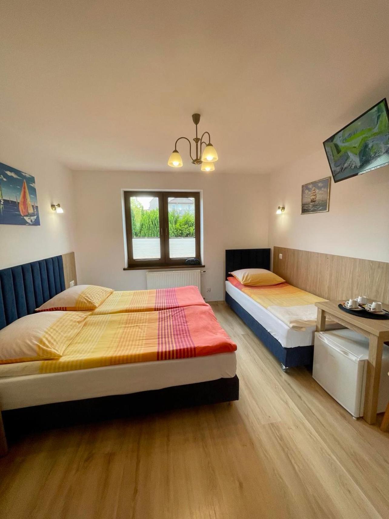 Hotel Jantar à Ostrowo  Extérieur photo