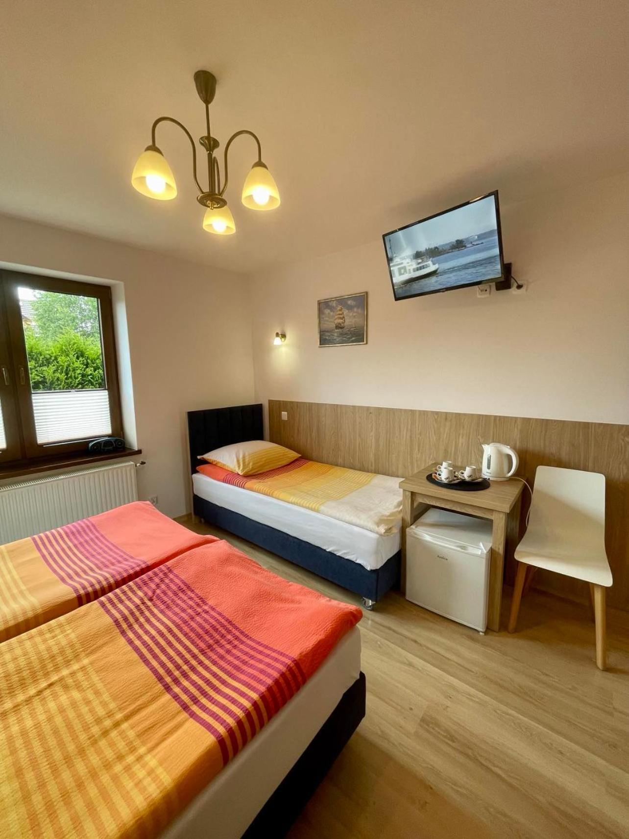 Hotel Jantar à Ostrowo  Extérieur photo
